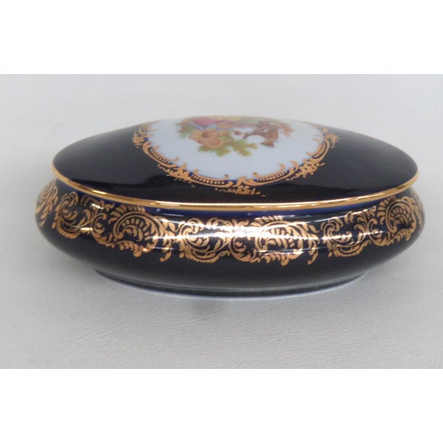Mid 20th Century Limoges Castel Oval Trinket Box Cobalt Blue 22k Gold Trim Courting Couple 5190b For Sale - Image 5 of 14