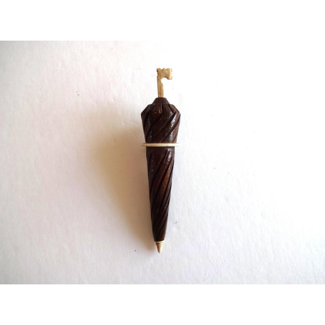 Antique 19th-Century French Parasol Treen Carved Rosewood Needle Case For Sale In San Francisco - Image 6 of 9