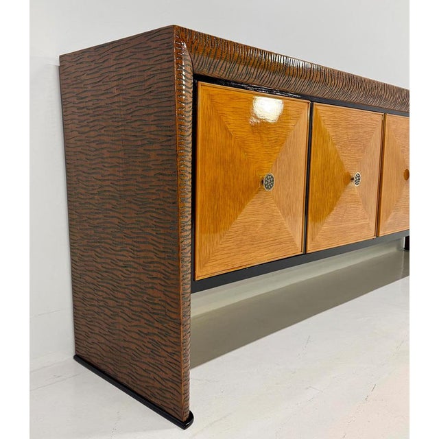 Italian Sideboard with Hand-Carved Oak Sides and Maple Geometric Doors, 1940s For Sale - Image 9 of 16