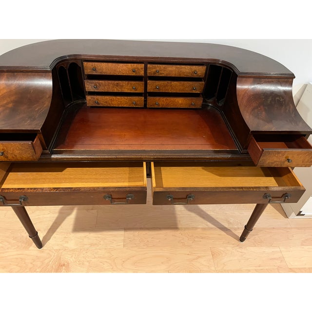 American Carlton House Style Mahogany Writing Desk and Chair Early 1900s Colonial Manufacturing For Sale - Image 3 of 18