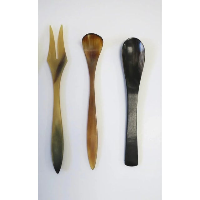 Late 20th Century Scandinavian Modern Minimalist Horn Appetizer Utensils - Set of 6 For Sale - Image 5 of 8