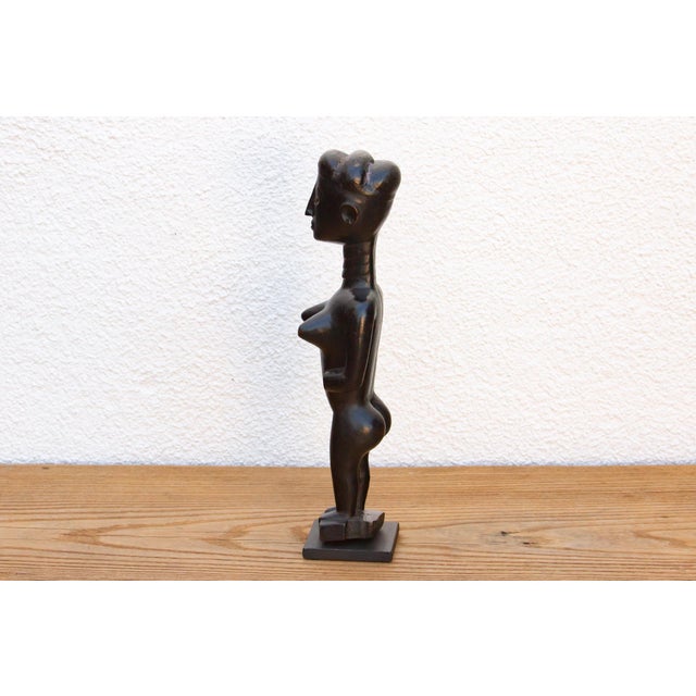 1950s Dark Patinated African Baule Female Figure For Sale - Image 5 of 8
