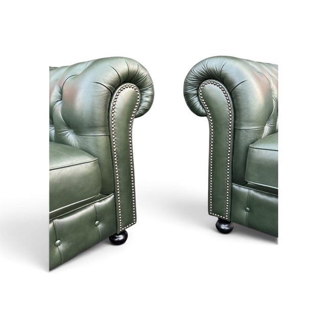 Chesterfield Three-Seater Sofas in Green Leather, Set of 2 For Sale - Image 3 of 8