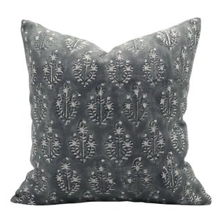 Fabdivine Floral Cushion Cover 12x20 Inch Linen Fabric- Neelgagan For Sale