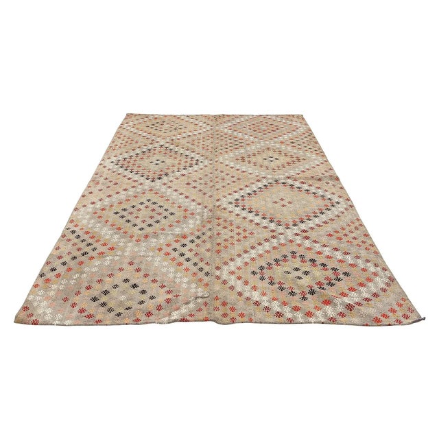 Handwoven vintage modern kilim rug from Adana region of Turkey. Approximatelly 50-60 years old. In very good condition.