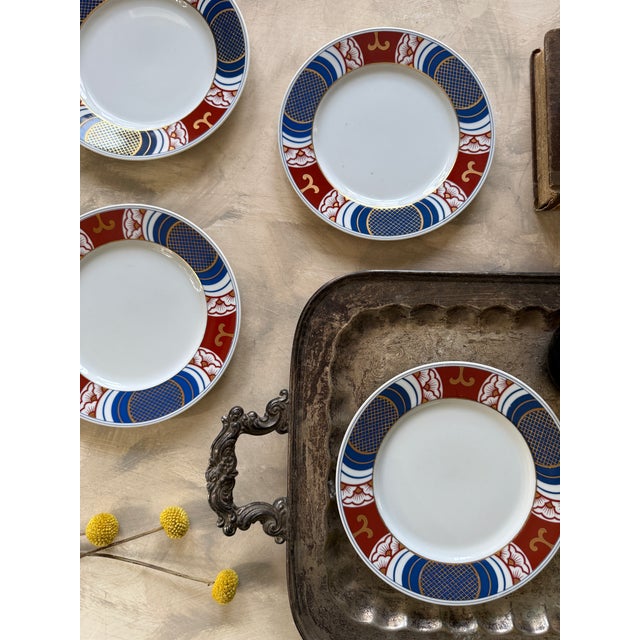 1970s Vintage Fitz and Floyd 1975 Mishiki Plates 7.5 Inch Blue Oxblood Red Gold Vintage Japan - Set 4 Plates For Sale - Image 5 of 10