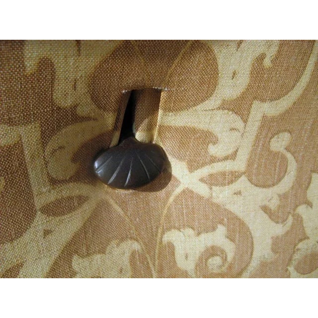 English Cabriole Leg Chaise For Sale - Image 4 of 9