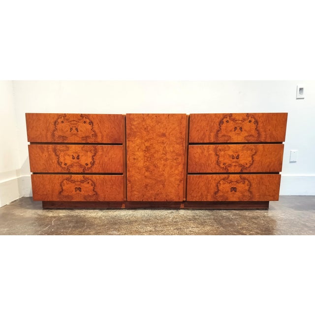 Mid-Century Modern Milo Baughman for Altavisat Lane Burl Wood Credenza For Sale - Image 3 of 11