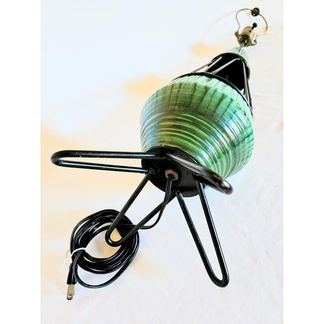 1950s Mid-Century Modern Atomic Wrought Iron Hairpin Tripod Green Teal Ceramic Table Lamps - Pair For Sale - Image 4 of 6