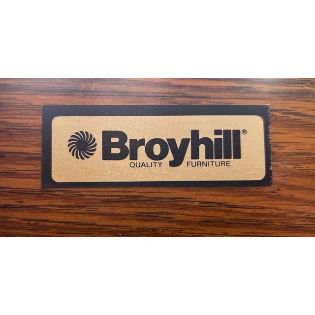 Mid-Century Broyhill Walnut Bar Cabinet / Server Credenza Buffet For Sale - Image 9 of 10