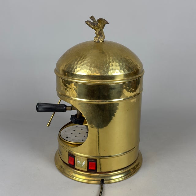 Victoria Arduino Espresso Machine in Hammered Brass, 1960 For Sale - Image 4 of 16