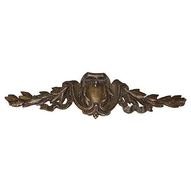 Antique French nickel-plated bronze mounting plaque and crest. Some wear, patina, ends clipped.