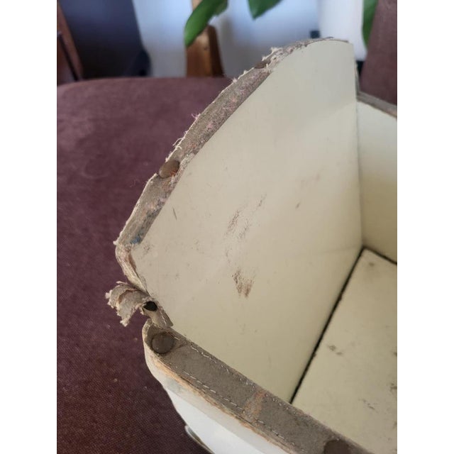 Pre-War Wooden Dolls Carriage, 1890s For Sale - Image 6 of 11