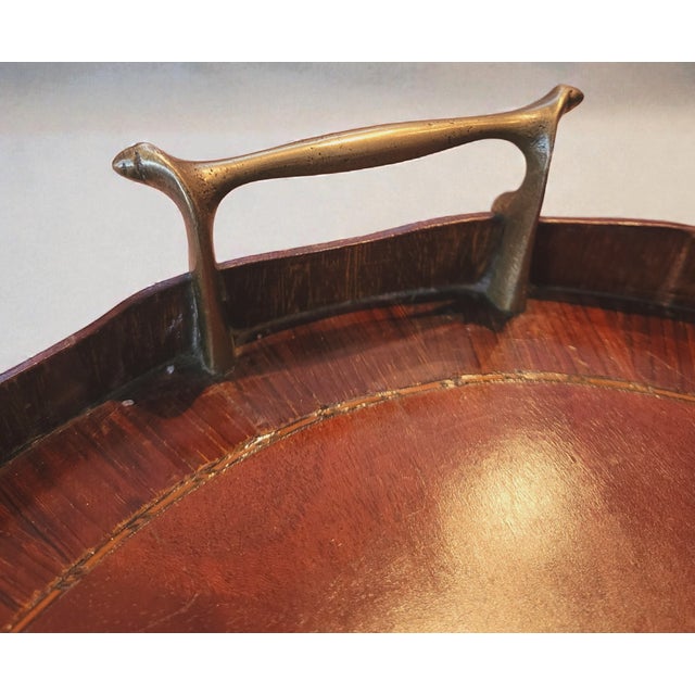 Antique English Oval Satinwood Butler's Serving Tray in Mahogany with Brass Handles, 1900s For Sale - Image 10 of 15