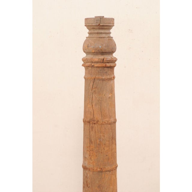 19th Century British Colonial Carved Wood Column on Stand For Sale - Image 10 of 11