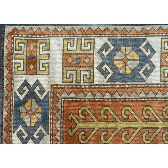 Turkish Vintage Rug 4'10" x 7'8" #20584 For Sale - Image 4 of 8
