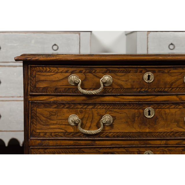 Wood English 1800s George III Burl Wood Four-Drawer Commode with Feather Banding For Sale - Image 7 of 12