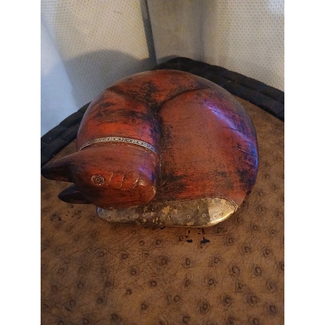 Maroon F-022 1970s "The Guardian" Curled Feline in Wood & Bronze ​Presented by Methinks Art Studio and Dwelling Artistic Intervention by Splendidus For Sale - Image 8 of 12