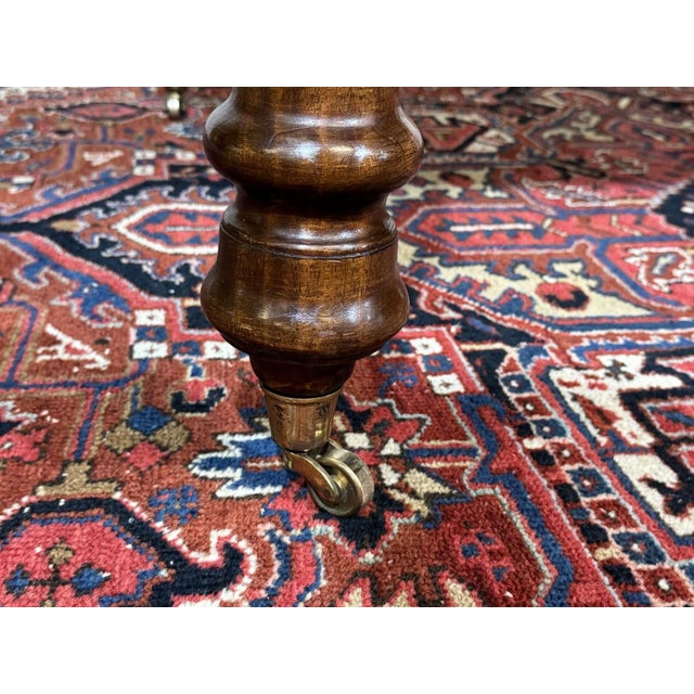 Brown Victorian English Mahogany Table with 3 Extension Leaves, 1950s For Sale - Image 8 of 18