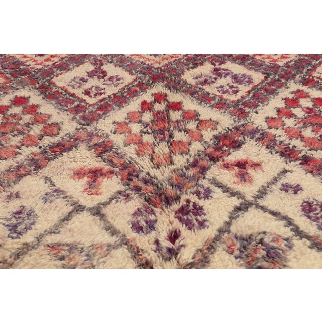Late 20th Century Vintage Beni Ourain Moroccan Rug, 05'10 X 07'09 For Sale - Image 5 of 10