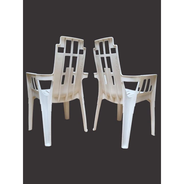 1980s Stackable Plastic Chair by Pierre Paulin for Henry Massonnet 1980s For Sale - Image 5 of 18