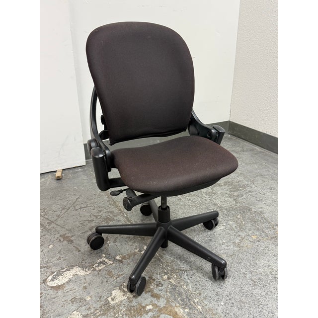 Contemporary Steelcase Leap Armless Office Chair For Sale - Image 3 of 12