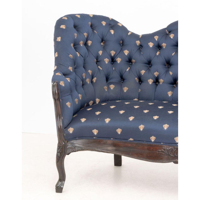 Victorian Victorian Button-Tufted Upholstered Walnut Sofa For Sale - Image 3 of 8
