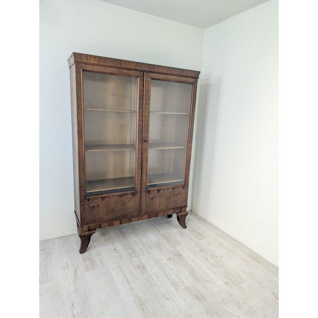 Wood Art Deco Display Cabinet in Walnut For Sale - Image 7 of 18