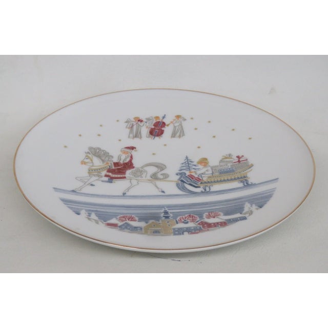 This lovely Christmas Collector Plate is made of porcelain. This beautiful holiday plate was made by H&G Selb / Heinrich &...