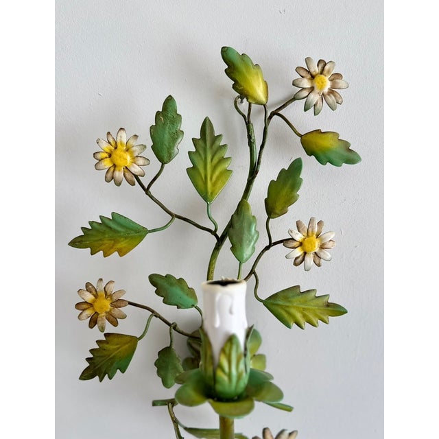 French Tole Painted Daisy Floral Wall Sconces, 1970, Set of 2 For Sale - Image 12 of 18