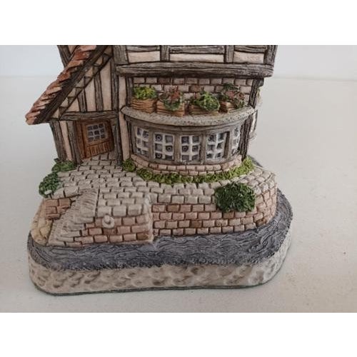 Vintage No. 13 David Winter Cottage Thameside & Bottle, 1992 For Sale - Image 10 of 16