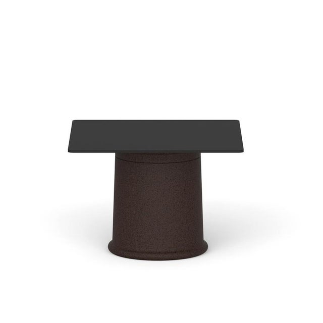 Fat Table 5011 in Polyethylene by Loope For Sale - Image 4 of 10