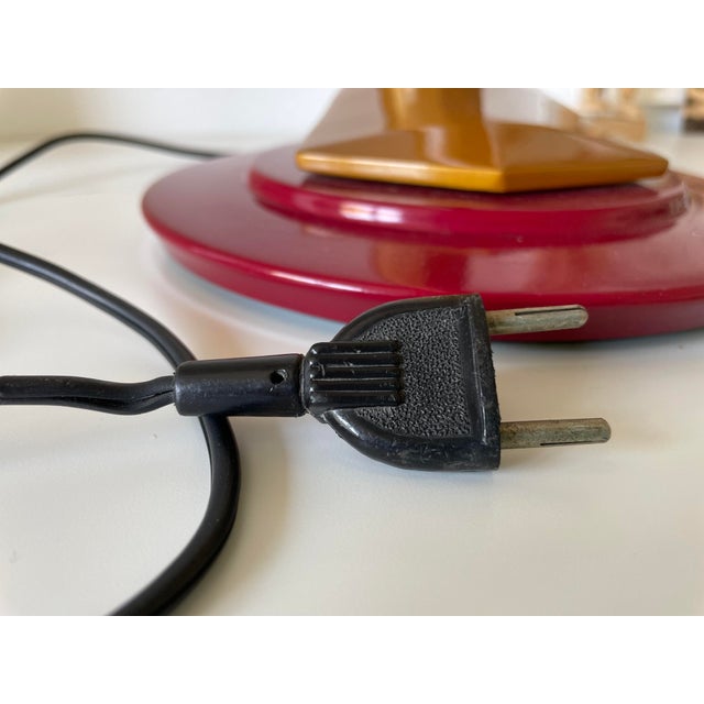 Modernist Spanish Red Metal Desk Lamp Boomerang 2000 by Fase, 1960s For Sale - Image 4 of 17