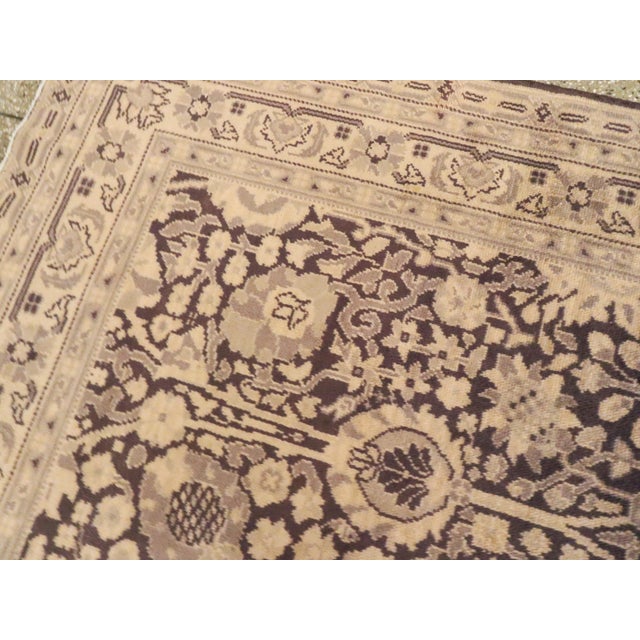 Textile Galerie Shabab Collection Mid-20th Century Indian Lahore Carpet For Sale - Image 7 of 10