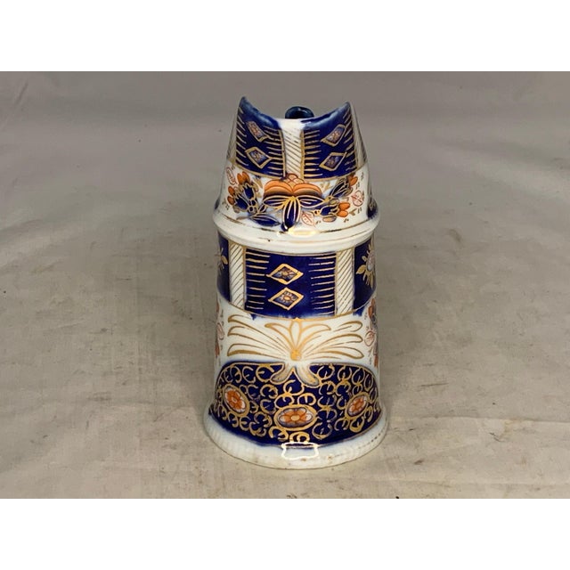 English 19th Century Derby Imari Porcelain Creamer: Blue Red Floral, Gold Gilt For Sale - Image 3 of 10