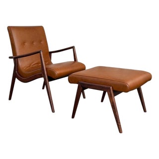 1950s Mid-Century Modern Walnut and Leather Lounge Chair Ottoman Set by Mel Smilow For Sale