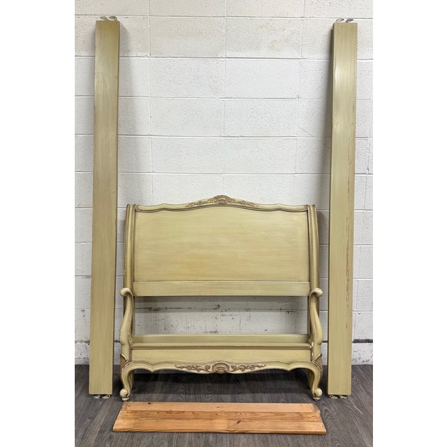 This is a gorgeous vintage French Provincial Louis XV style twin bed finished in the sought-after French Bisque cream...