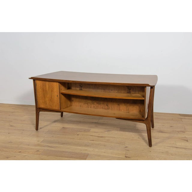 Wood Mid-Century Modern Danish Walnut Desk by Svend Åge Madsen for H.P. Hansen, 1960s For Sale - Image 7 of 18