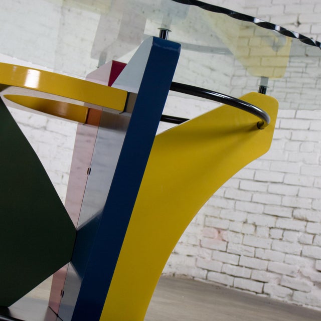 Late 20th Century Postmodern Dining Table Geometrical Pedestal Base & Round Scalloped Glass Top Style of Memphis Group For Sale - Image 13 of 18