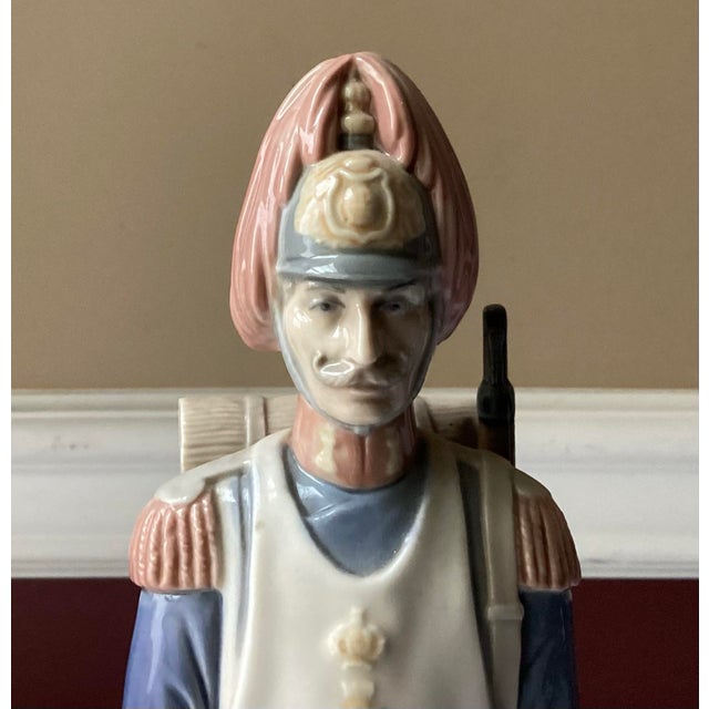 Art Deco Vintage Lladro Soldier Porcelain Figurine, Spain #4839, 12” Tall For Sale - Image 3 of 10