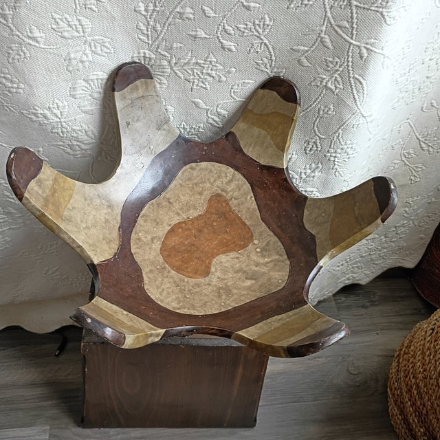 Mid-Century Modern 19" Two-Tone Monkey Pod Wood Lotus Petal Pedestal Centerpiece For Sale In Tampa - Image 6 of 17