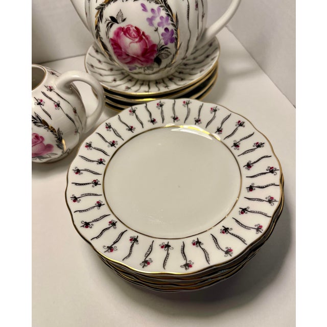1960s 1960s Ussr Period Lomonosov Floral Pattern 22kt Gold Trim Porcelain Tea Set- 22 Pieces For Sale - Image 5 of 9