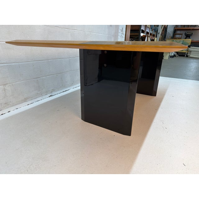 1980s Italian Geometric Dining Table Attributed to Giovanni Offredi for Saporiti For Sale - Image 12 of 16