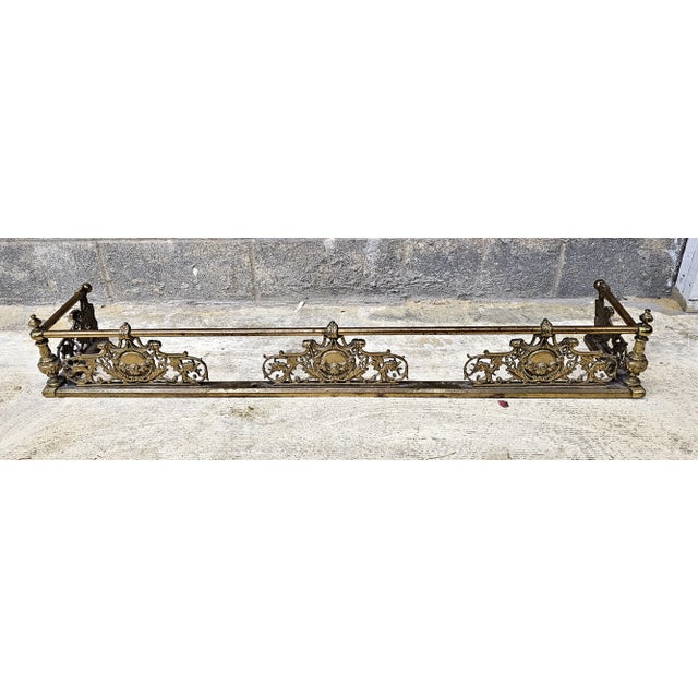 Traditional Early 20th Century Renaissance Revival Style Brass Fire Fender For Sale - Image 3 of 10