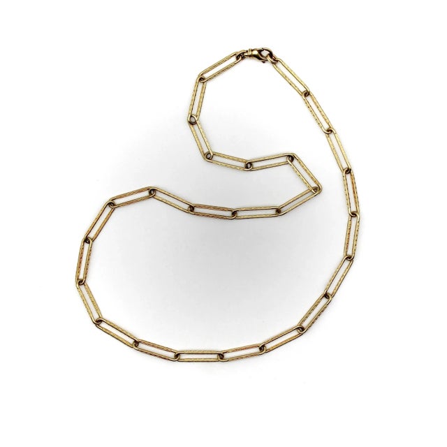 1990s Victorian Inspired 14k Gold Paper Clip Link Chain For Sale - Image 4 of 6