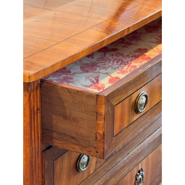 French Late 18th Century Directoire Inlaid Commode For Sale - Image 3 of 12