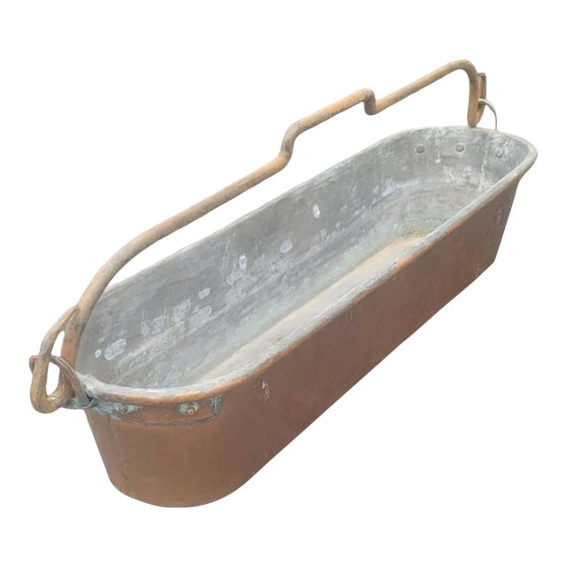 French Hammered Copper Lateral Jardiniere Planter, Circa 1900s For Sale