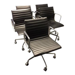 Eames Aluminum Group Management Chairs - Set of 5 For Sale