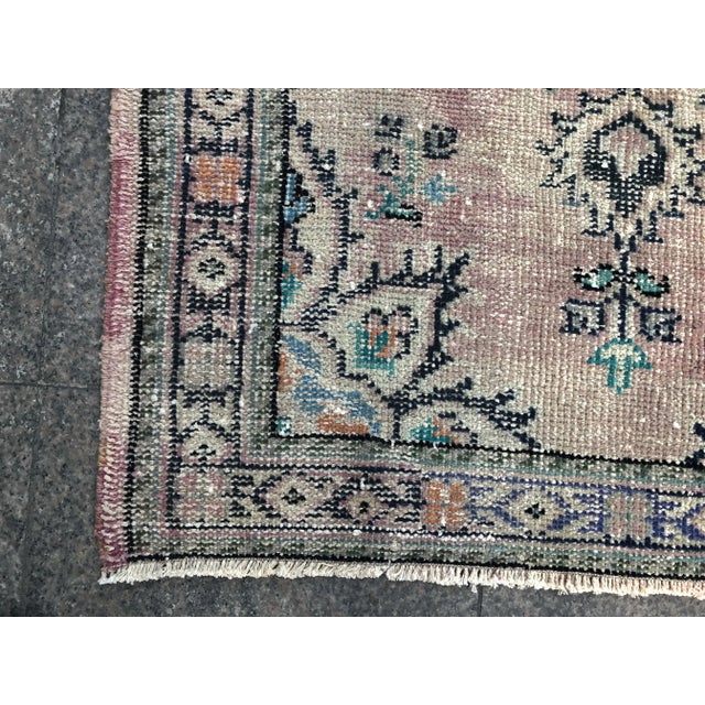 1960s Vintage Turkish Oushak Faded Pink Rug - 3′2″ × 4′9″ For Sale - Image 10 of 11