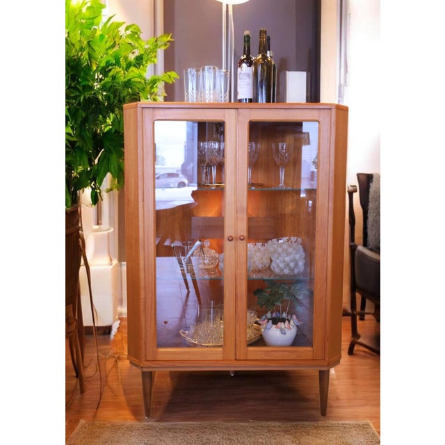 Wood Danish Corner Display Cabinet in Teak with Lighting, 1960s For Sale - Image 7 of 17